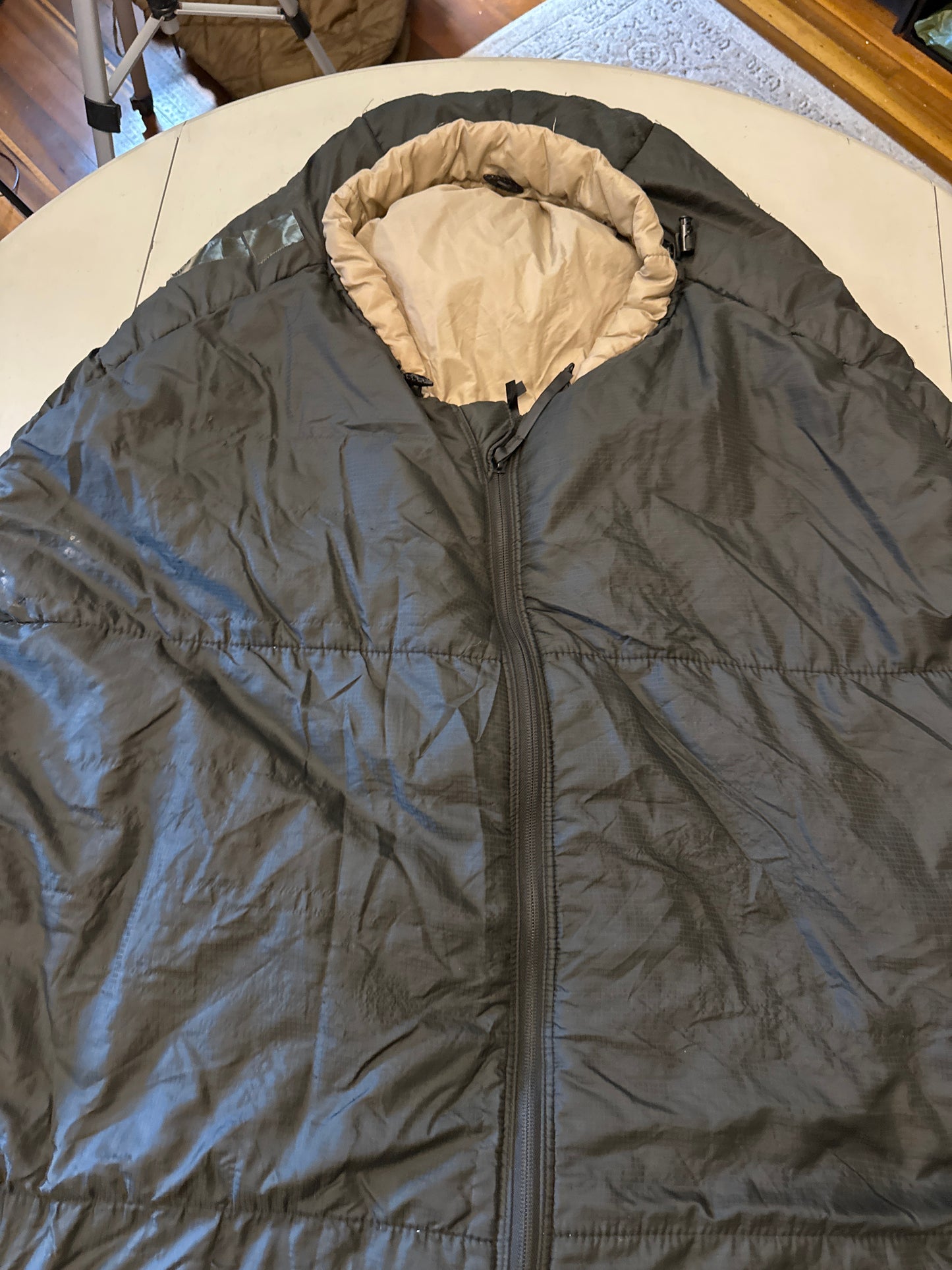 Military Surplus, Type II Cold Weather Center Zip, Sleeping Bag, Outer; 5F to 15F