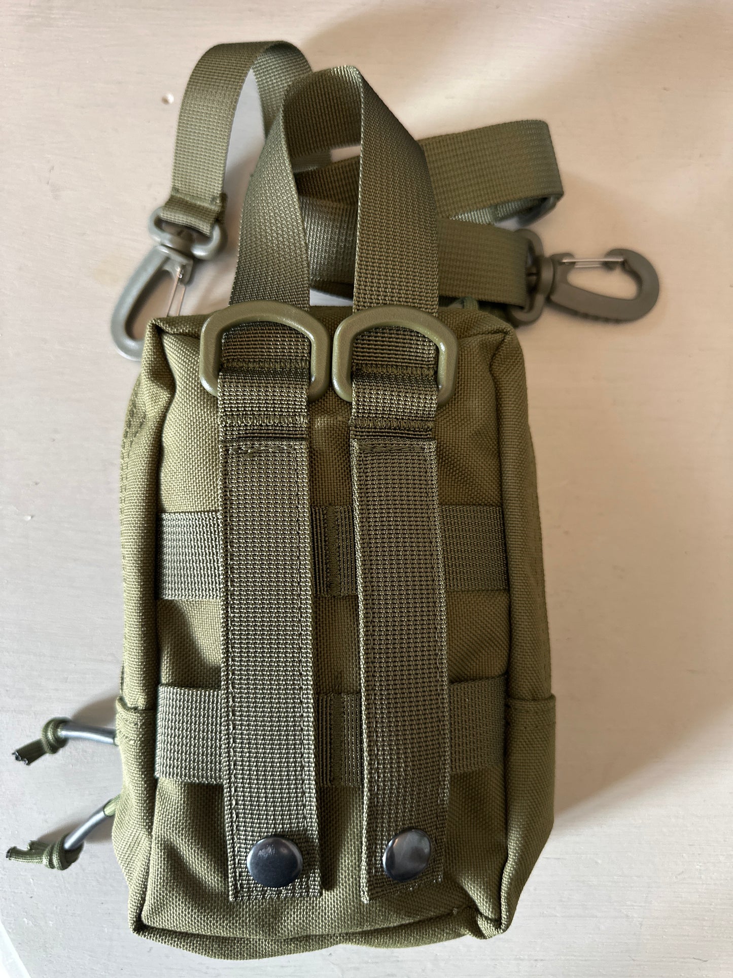 Side pouch with strap