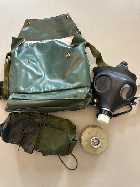 Military Surplus Gas mask, filter and bag