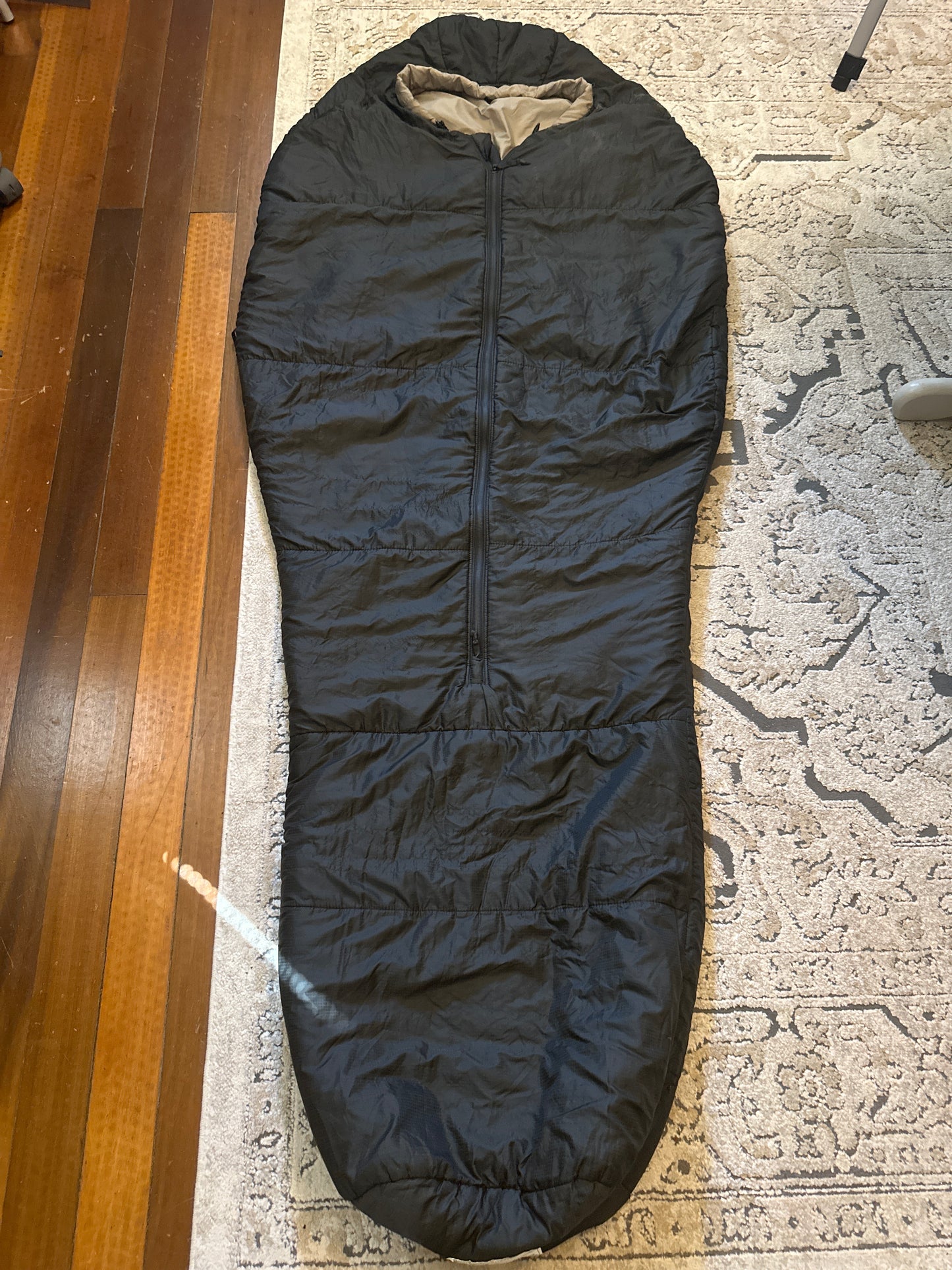 Military Surplus, Type II Cold Weather Center Zip, Sleeping Bag, Outer; 5F to 15F
