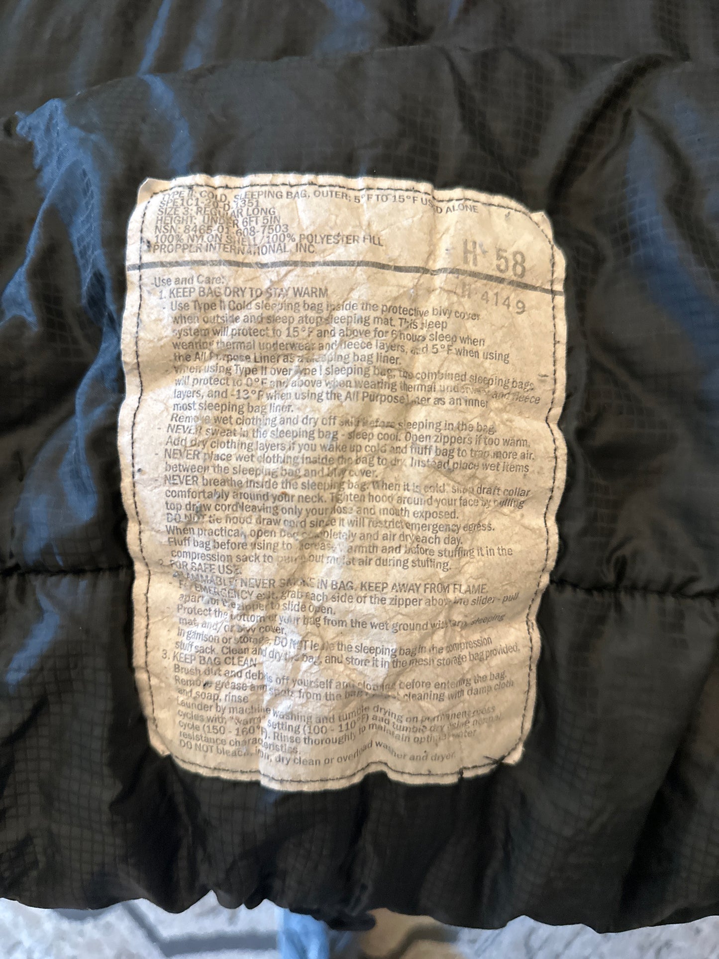 Military Surplus, Type II Cold Weather Center Zip, Sleeping Bag, Outer; 5F to 15F