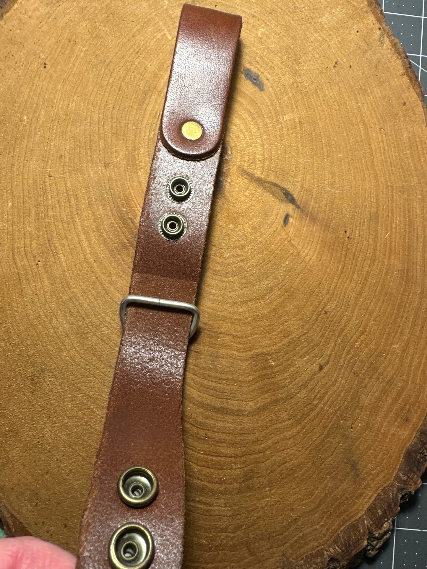 Leather dangler