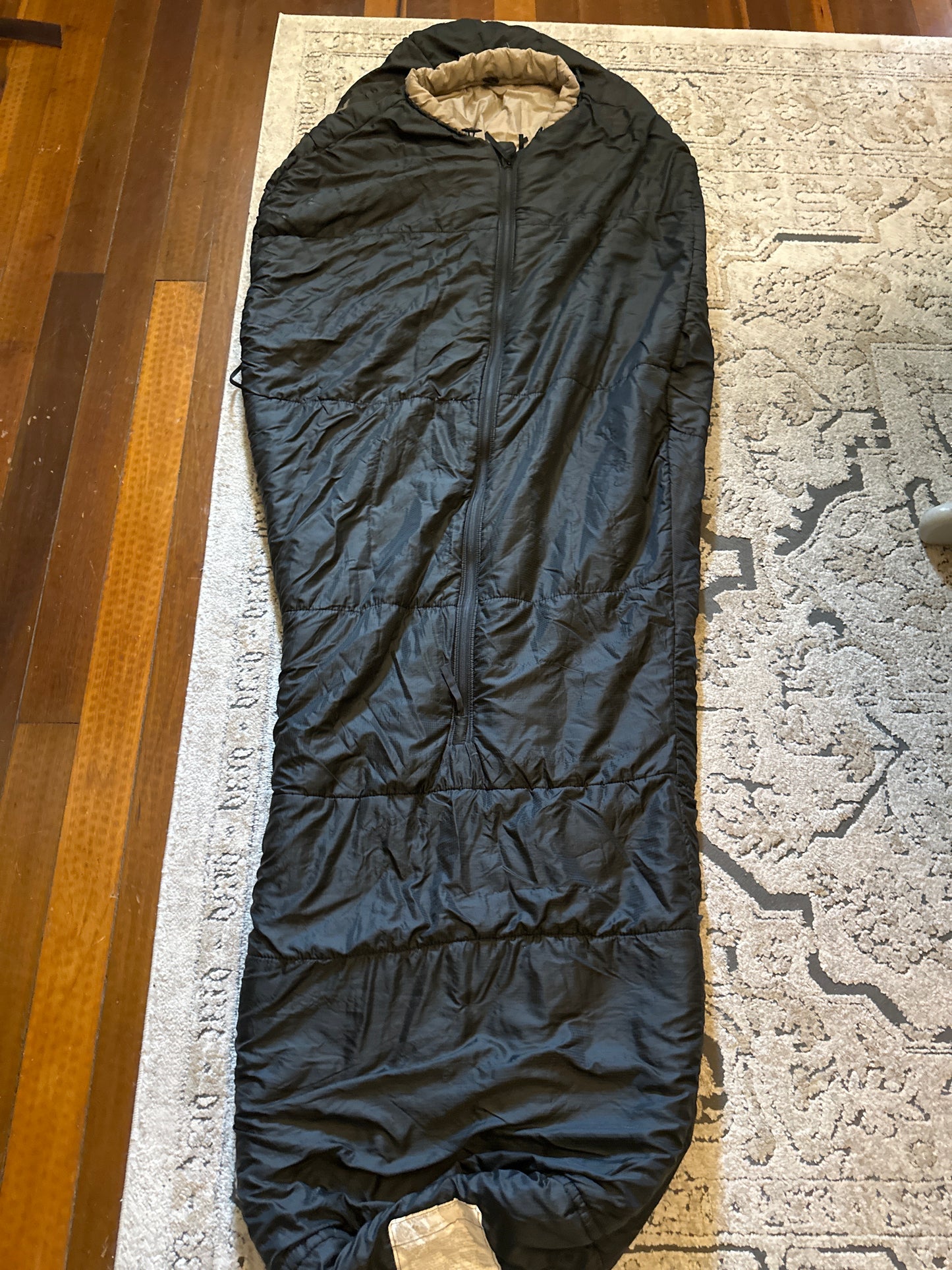 Military Surplus, Type II Cold Weather Center Zip, Sleeping Bag, Outer; 5F to 15F