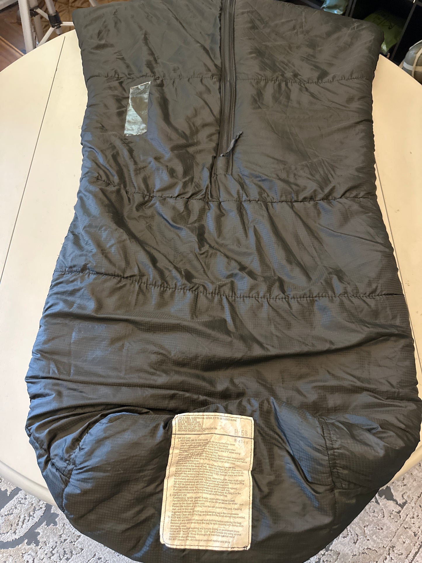 Military Surplus, Type II Cold Weather Center Zip, Sleeping Bag, Outer; 5F to 15F